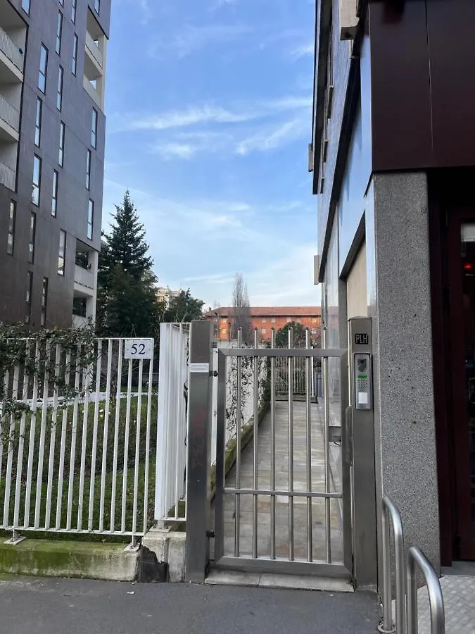 Cherry'S House Milano M1 Bande Nere - San Siro- M4 Linate Italy