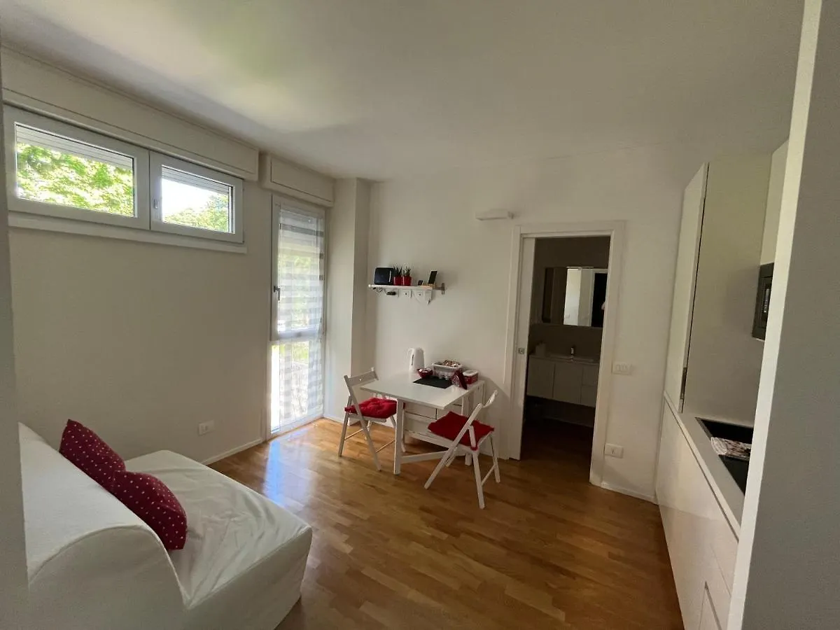 Cherry'S House Milano M1 Bande Nere - San Siro- M4 Linate 0*, Milan